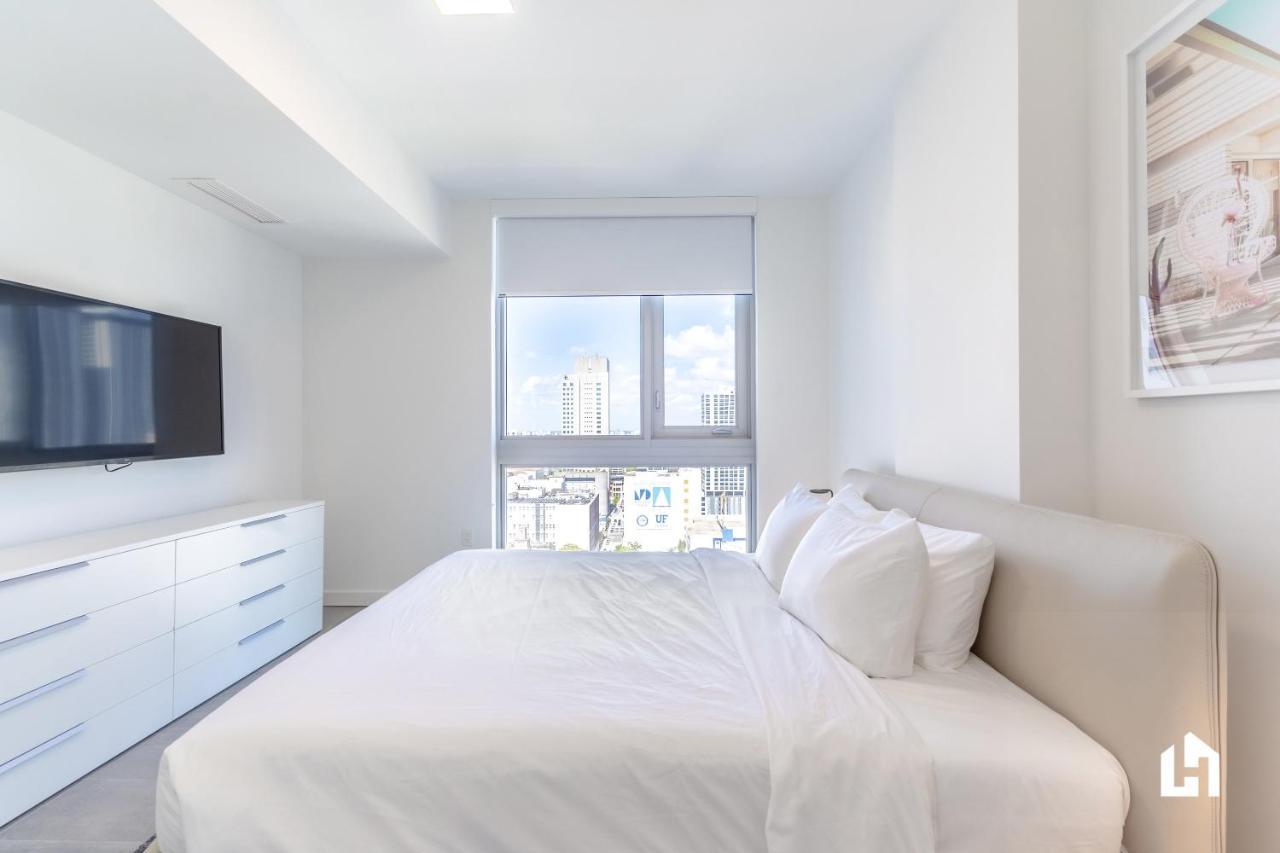Downtown Miami Condos By Lua Host Екстер'єр фото