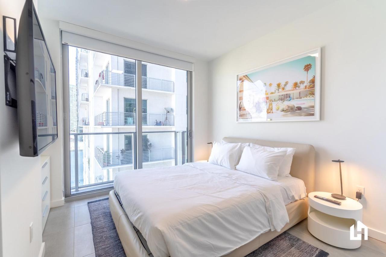 Downtown Miami Condos By Lua Host Екстер'єр фото