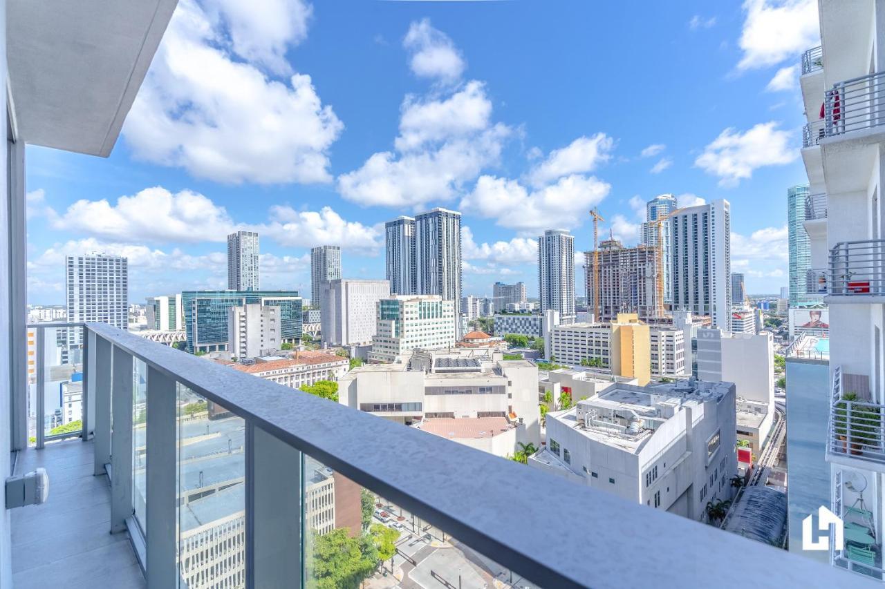 Downtown Miami Condos By Lua Host Екстер'єр фото