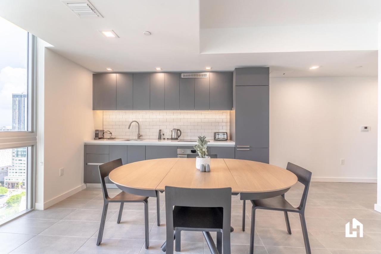 Downtown Miami Condos By Lua Host Екстер'єр фото